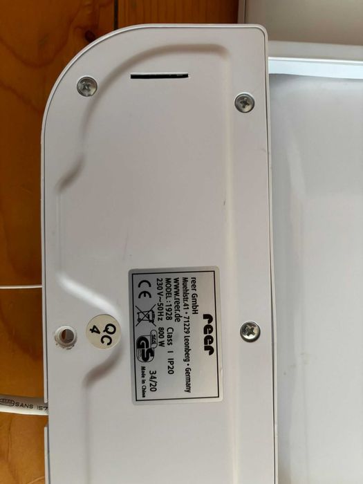 Incalzitor pentru masa de infasat bebelus Reer 400/800 W