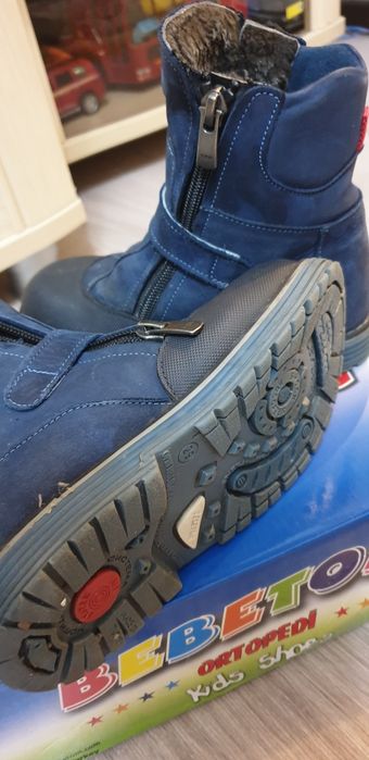 Продам зимние сапожки
