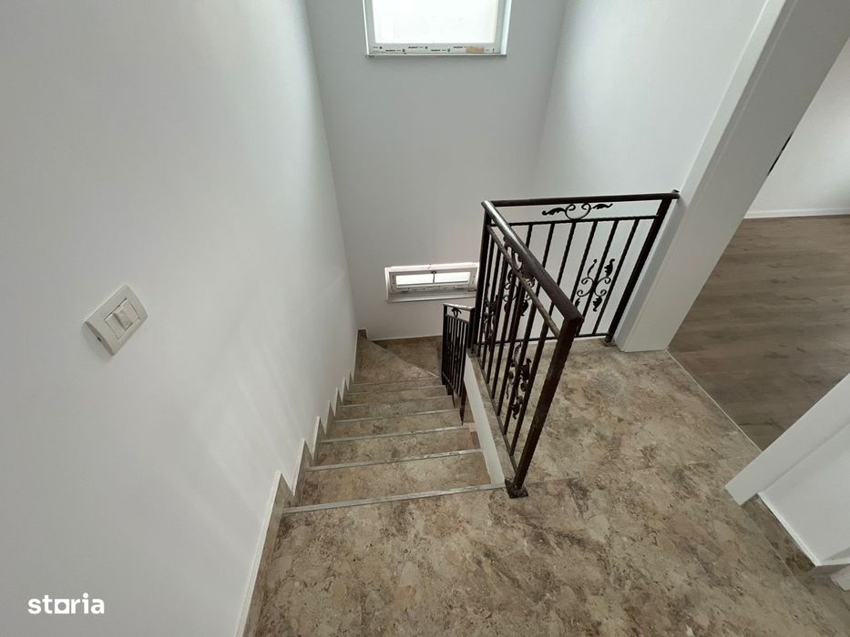 OFERTA EXCLUSIVA: Vila superba, teren generos, strada asfaltata