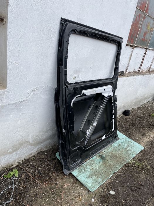 Странична дясна плъзгаща се врата за Mercedes Vito W447  2017г