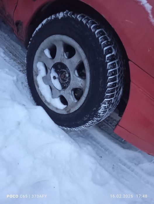 Комплект шин с дисками