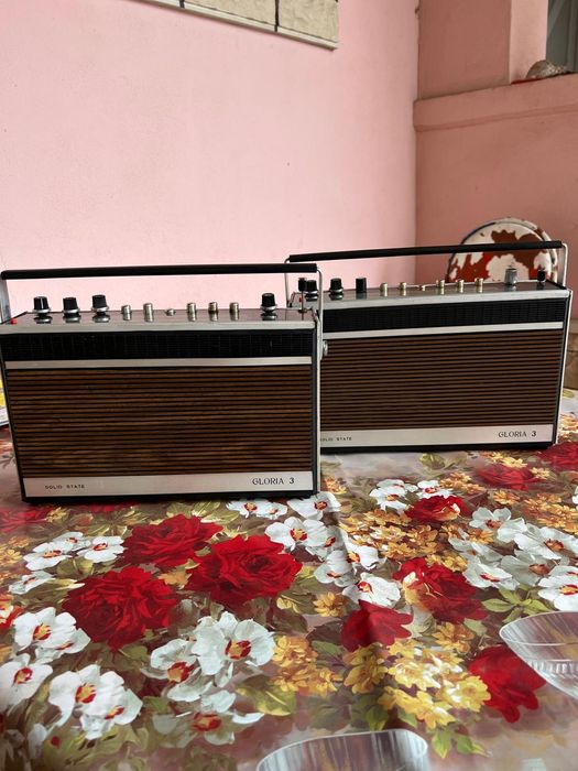 Vand radio gloria 2 bucati