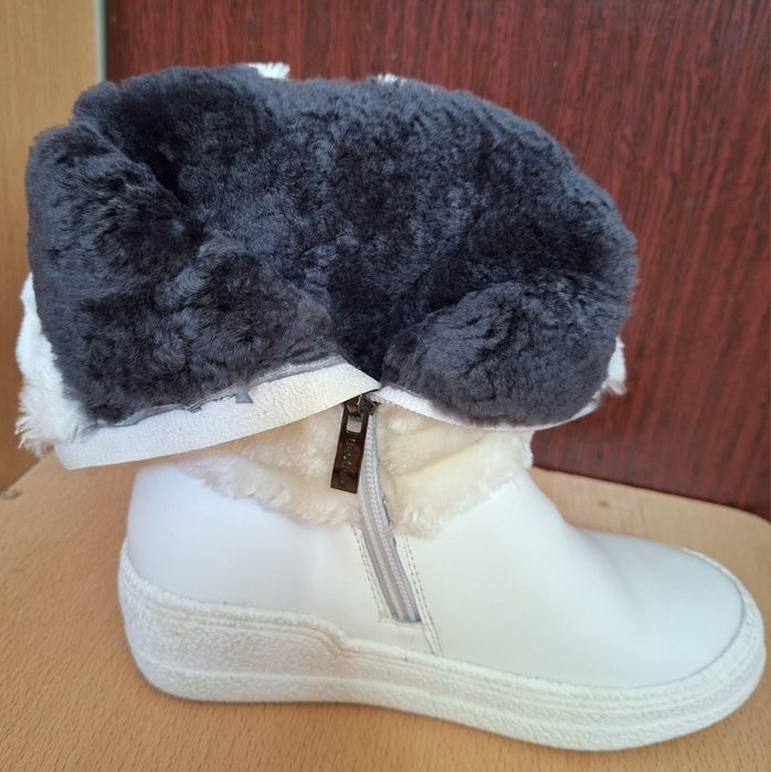 Сапожки детские на девочку