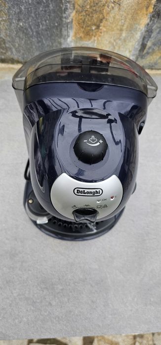 Кафе машина Delongi страхотно синьо