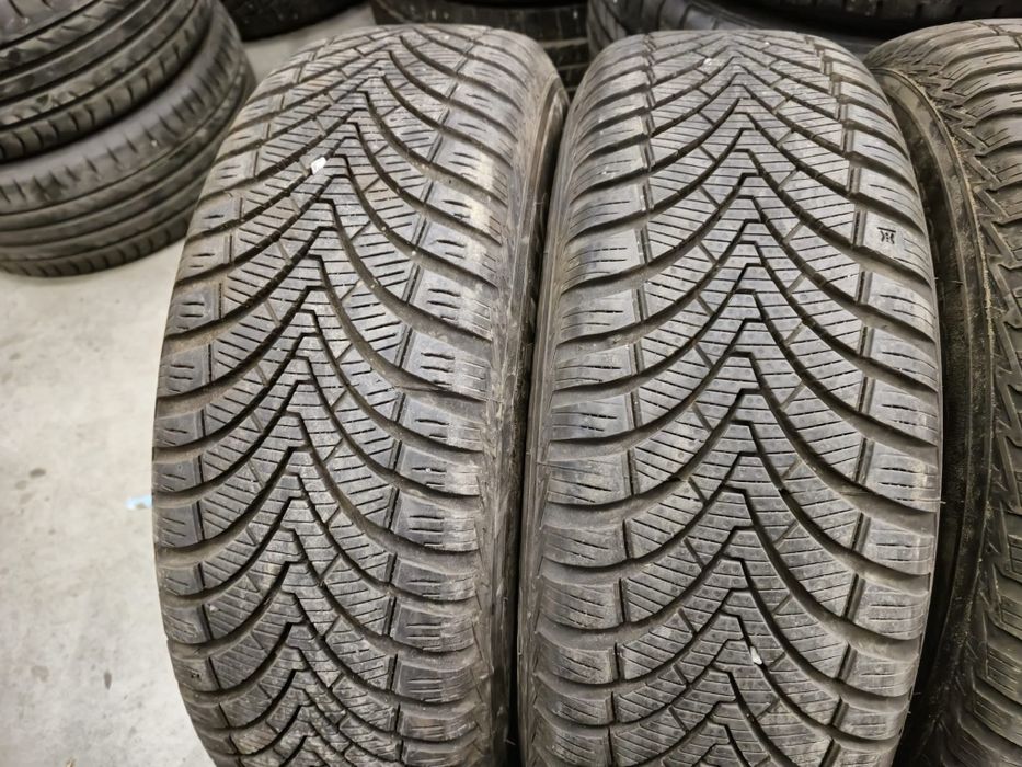 4 anvelope All Season Kumho 185 65 15 aproape noi// Jante otel Dacia