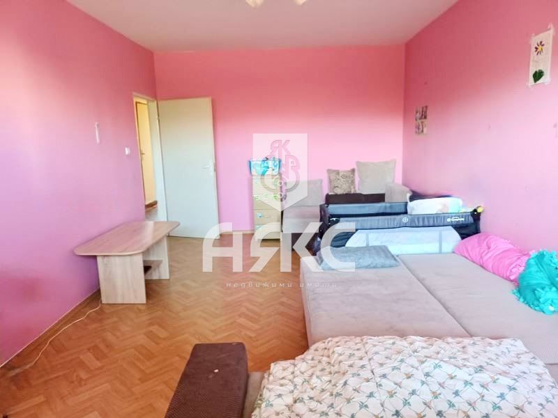 Продава се Тристаен апартамент в София, Сухата река - 67 кв.м за 2433 €/кв.м - Снимка #1