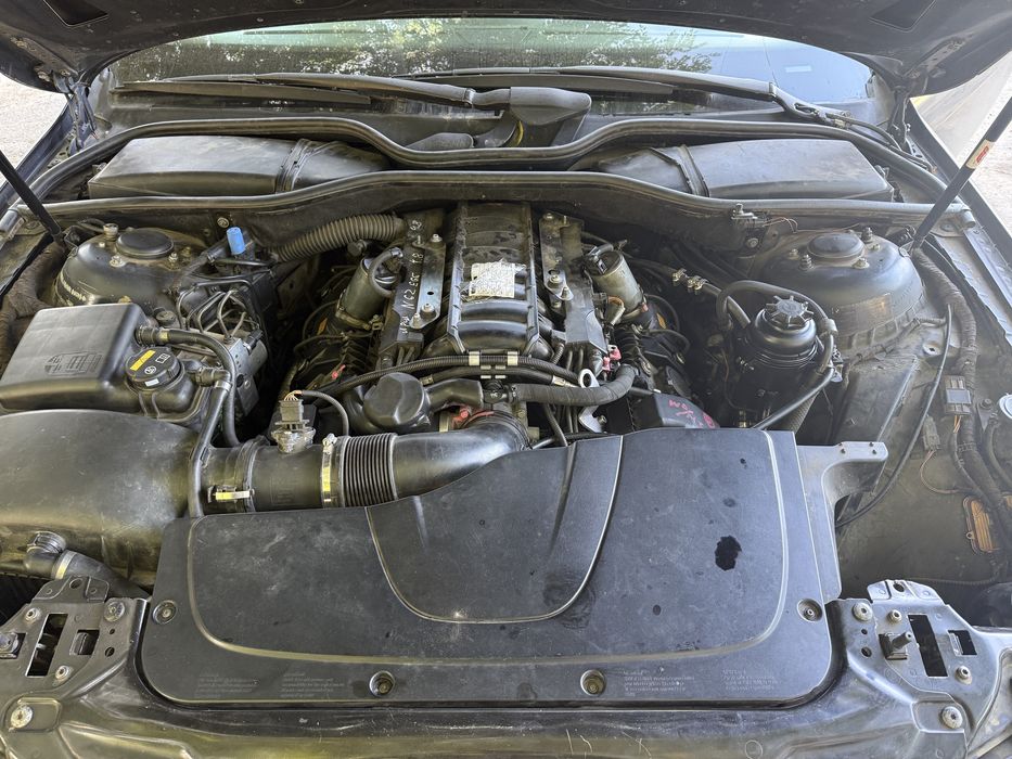 BMW 735i 2002 года