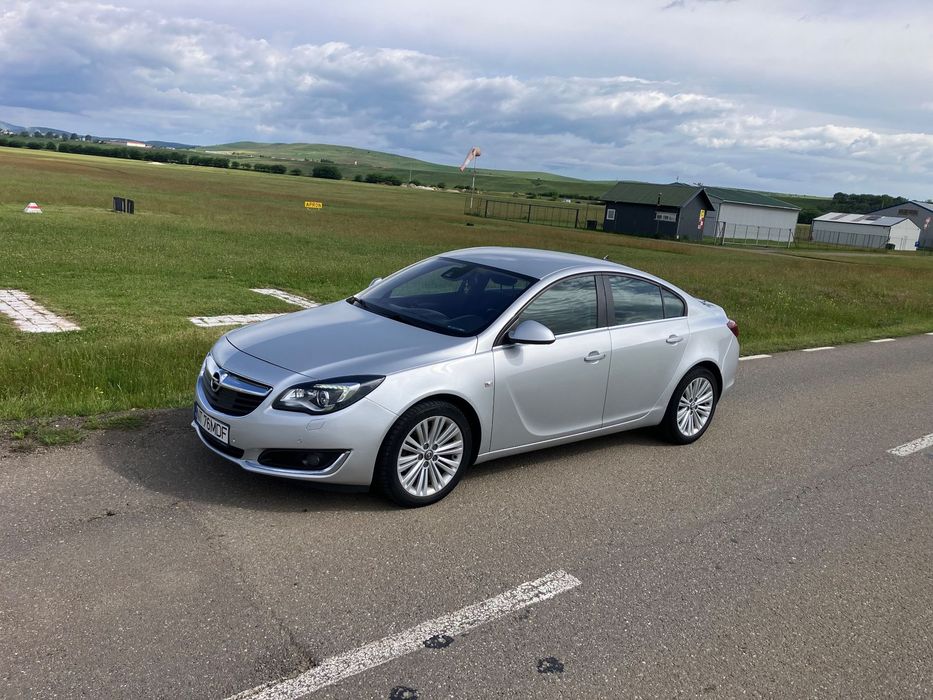 Opel Insignia - istoric complet service