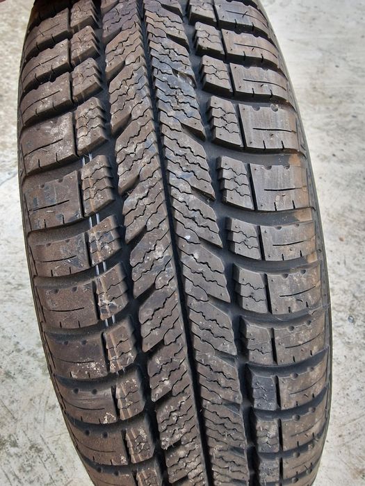 Roată 165/70R14 kit complet
