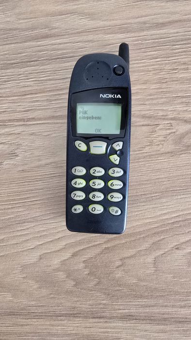 Telefon Nokia model vechi