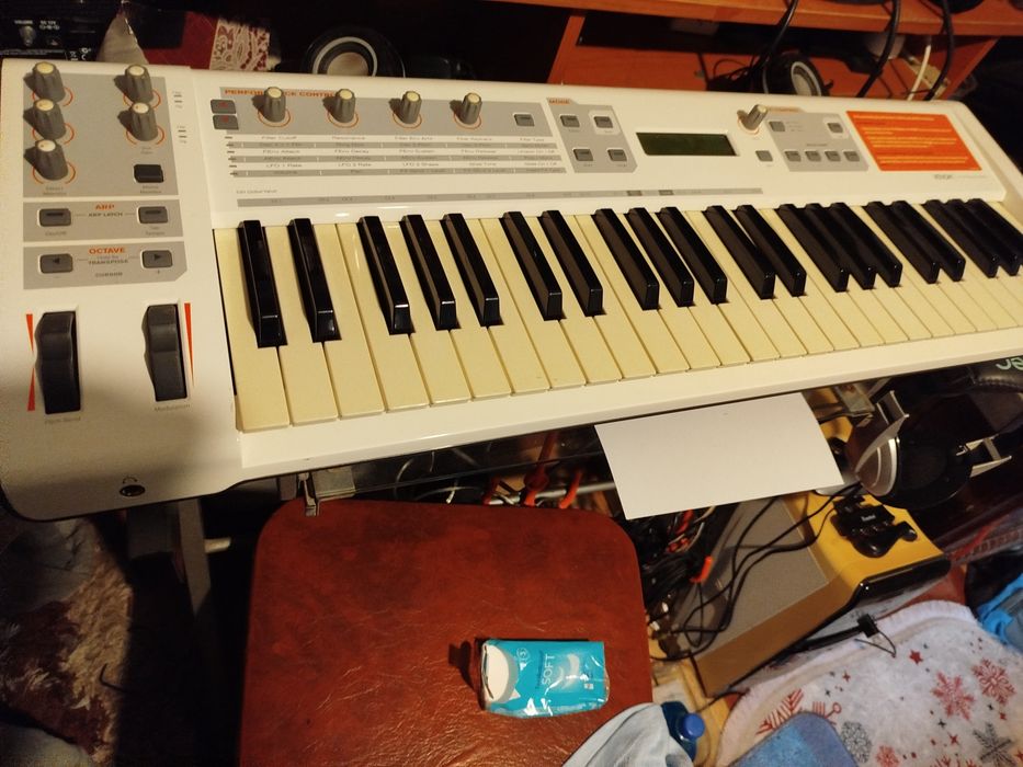 M- audio venom virtual analog synth