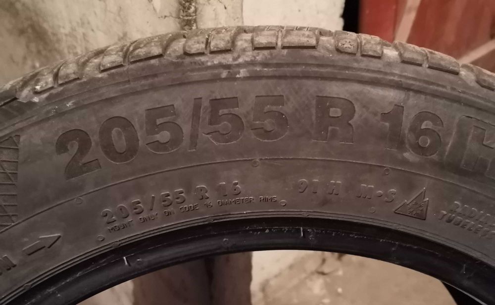 Продавам 4 броя Зимни гуми 205.55.16 на 1 сезон дот 2019 Контентал