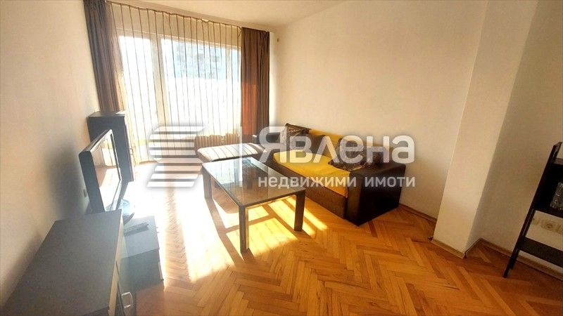 Дава се под наем Двустаен апартамент в София, Лозенец - 65 кв.м за 510 € - Снимка #5