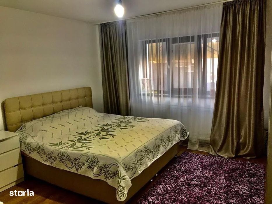 Apartament De Vânzare cu 3 Camere+ curte zona București-noi sec.1