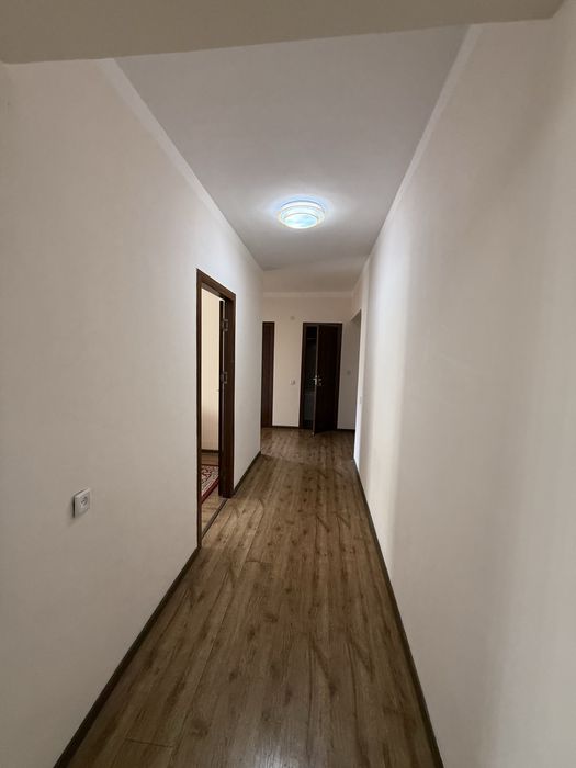 Сергели 8 чи худуд 3 хона аренда боллар 5 та  еки оила еки иностран