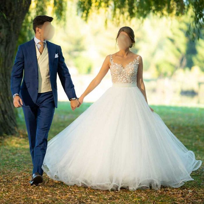 Vand rochie de mireasa Luada