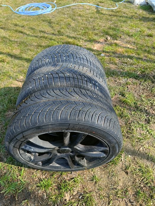 Se vând, 3 jante cu tot cu cauciucuri  All seasons