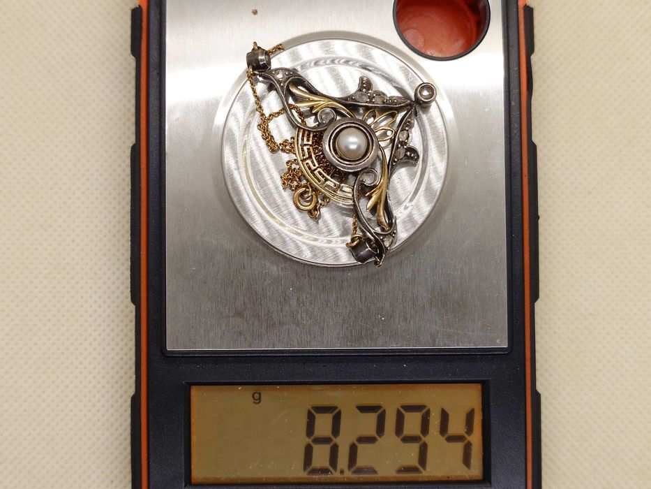 Pandantiv Art Deco cu aur 9K, perlă naturală și diamante rose cut