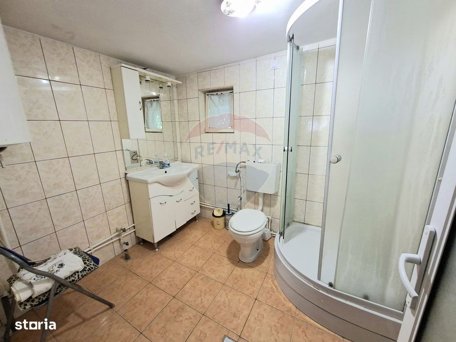Casă / Vilă cu 4 camere de vânzare