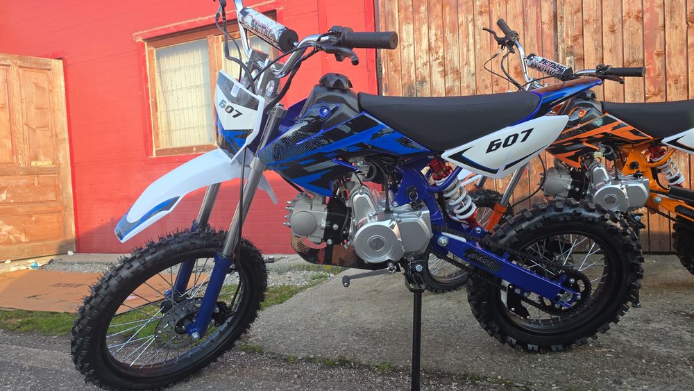 Vând motor de Cross  de 125 cc in 4 timpi  NOU 2026   Germania  699€ fix! ! !