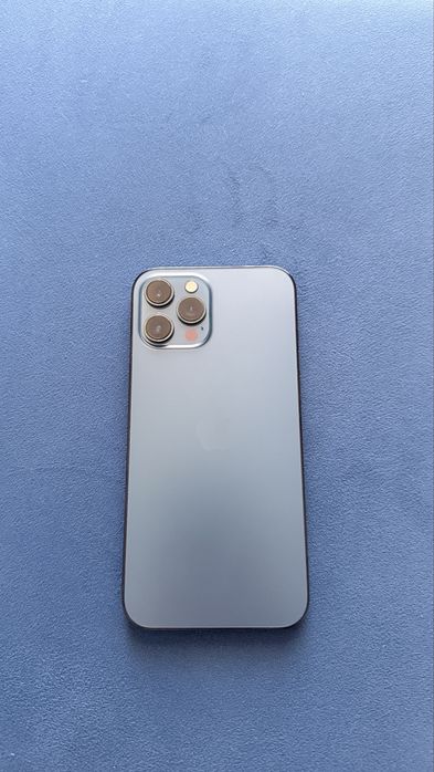 Продам Iphone 12 pro max 256g