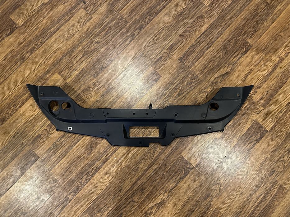 Накладка на телевизор Nissan Almera G15