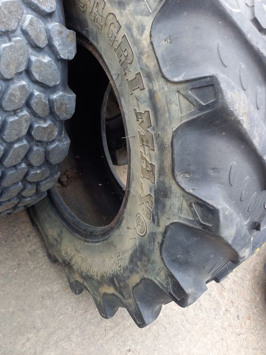 Anvelopa 380-70r20