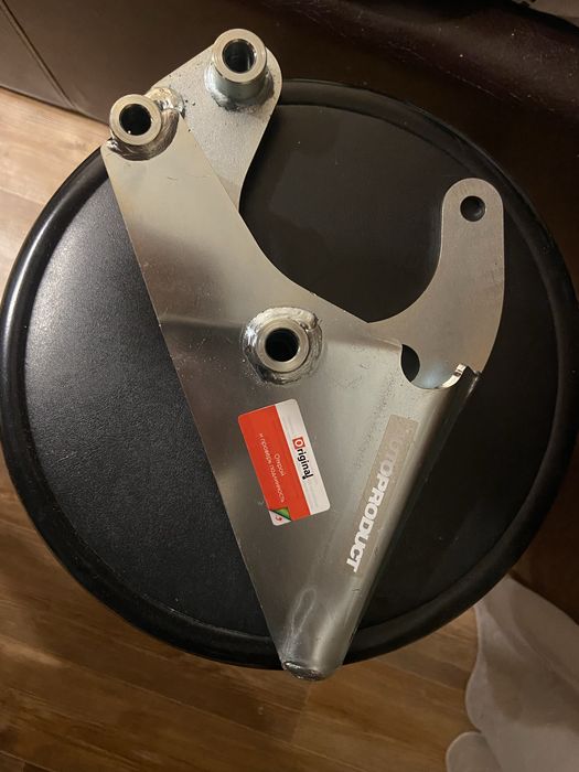 Продам кронштейн задней опоры МКПП