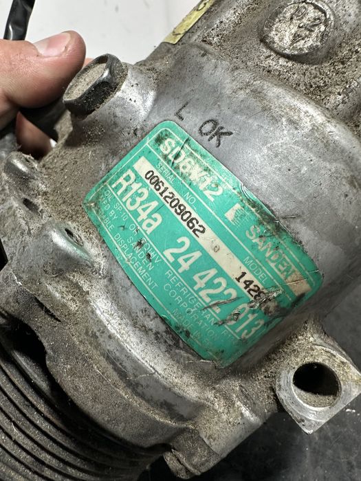 Compresor clima AC Opel corsa C 1.7 CDTI DTI  24422013