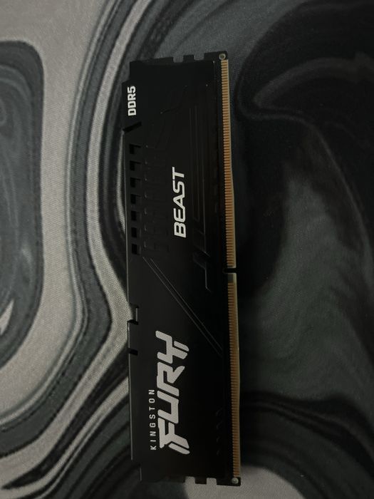 Vand memorie RAM DDR4 16 gb