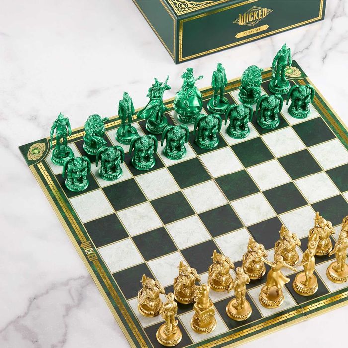 Wicked Chess Set The Noble Collection 47 см шах