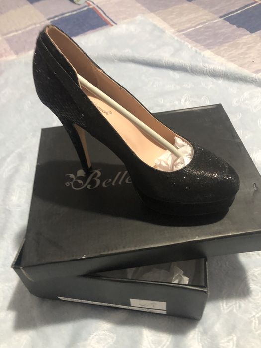 Pantofi noi marimea 36