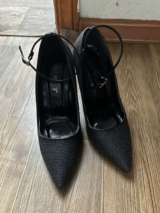 Туфли черные 35 размер