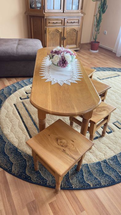 vand masa living cafea cu scaune din lemn masiv stejar