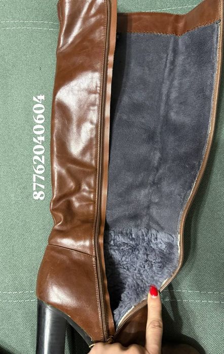 Продам стильные сапоги