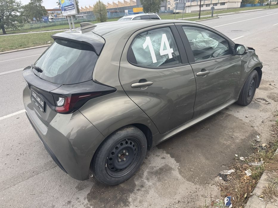 Toyota Yaris 2022г