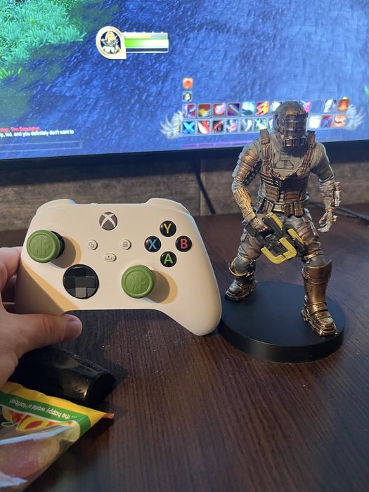 Vand figurina Dead Space