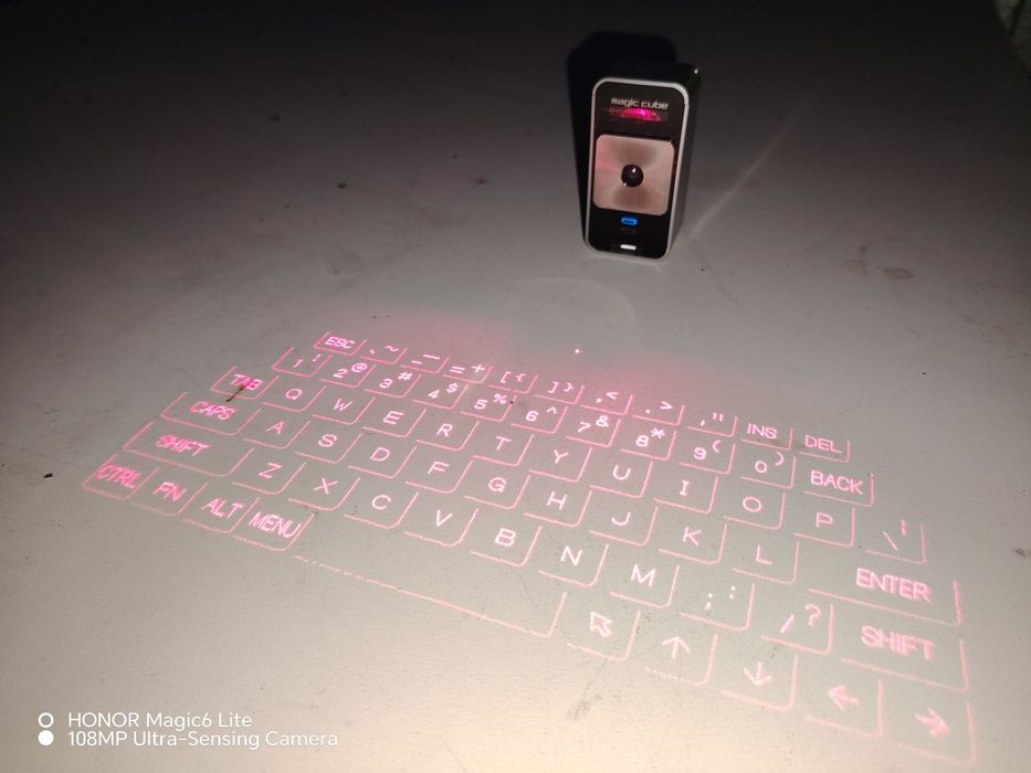 Tastatura virtuala Cellulon magic cube