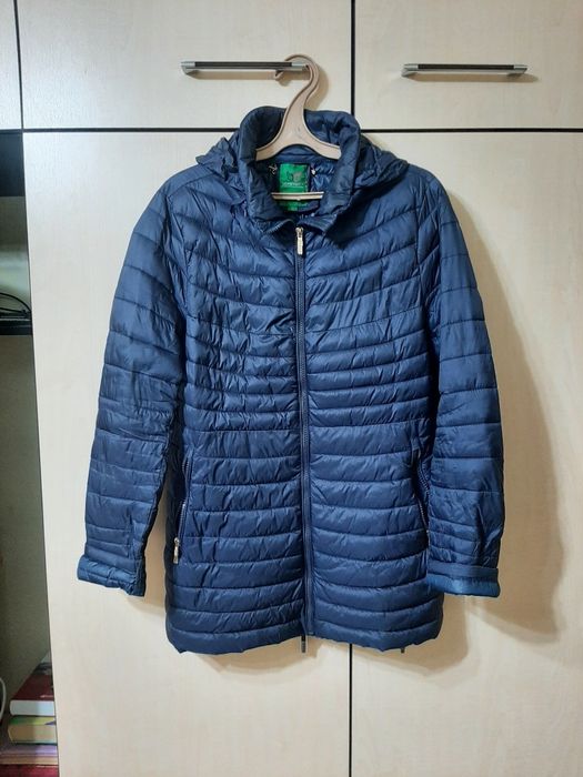 Продам женскую куртку