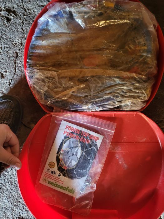 Вериги за автомобилни  гуми