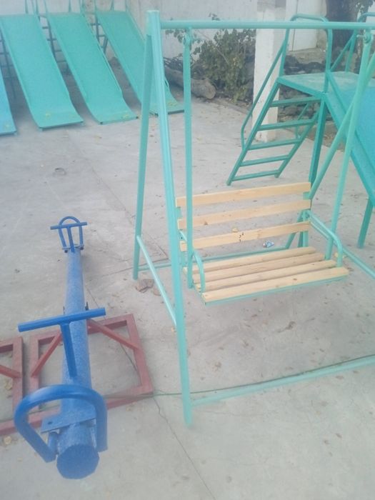 Продам качели ..