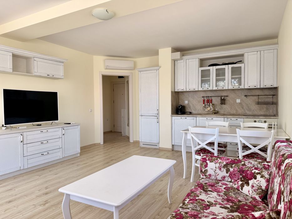 Стилен апартамент под наем в Черноморец – на 100 м от морето