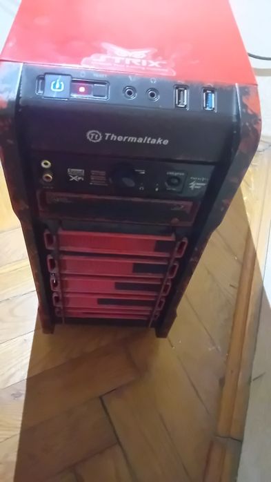 Calculator cu carcasa unica