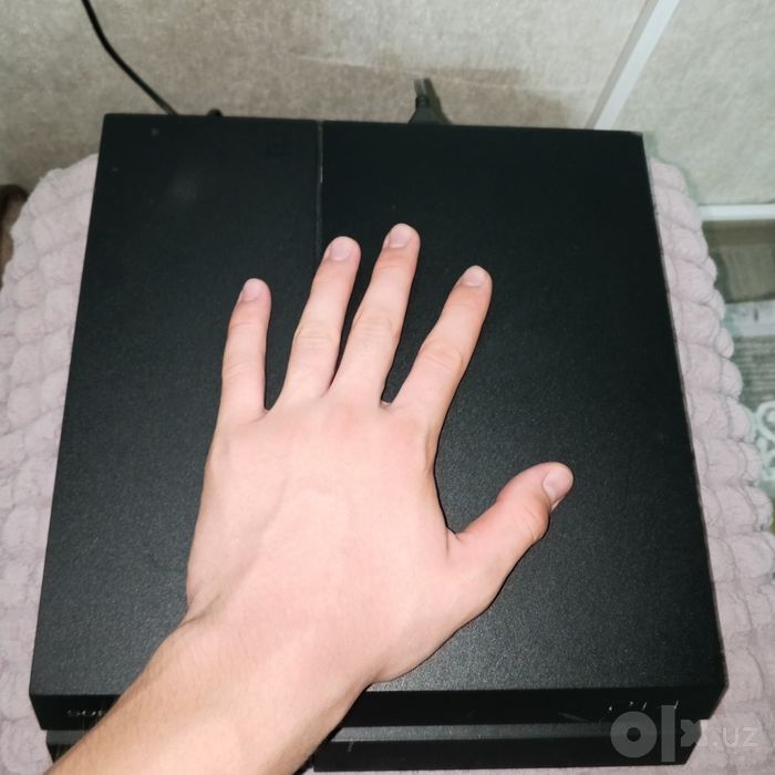 Playstation 4 sotiladi