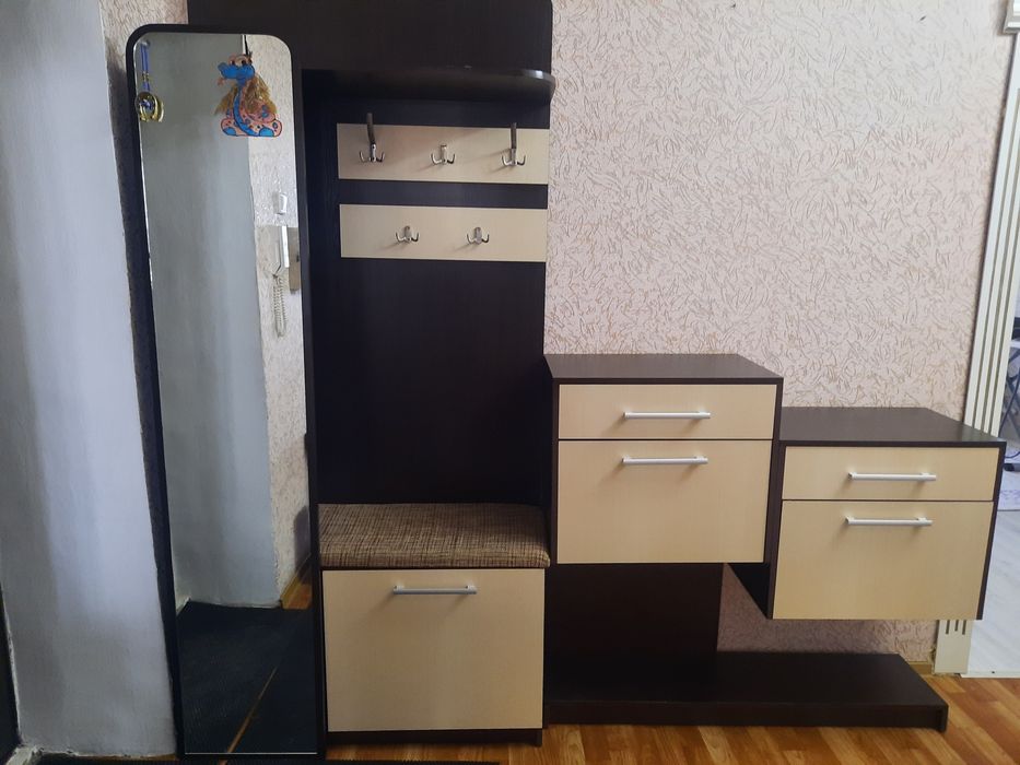 Прихожая продам б/ү