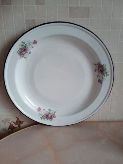 Блюдо фаянс металл