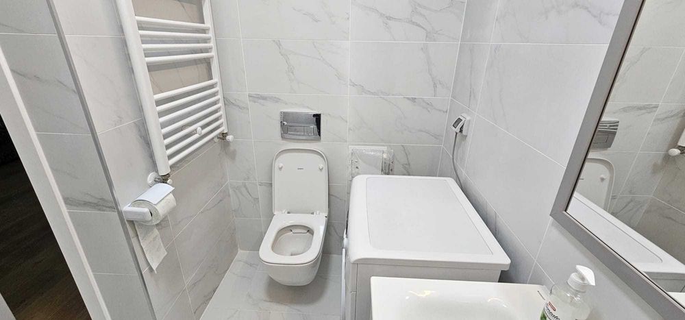 Inchiriez apartament o camera  complex Unirea Towers