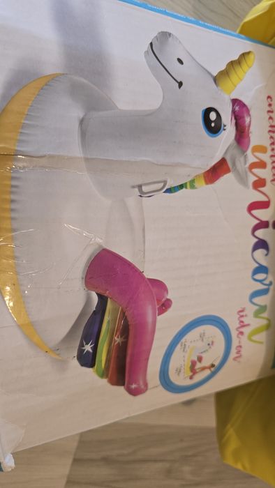 Unicorn Gonflabil Intex Ca Nou – Folosit o singură dată!
