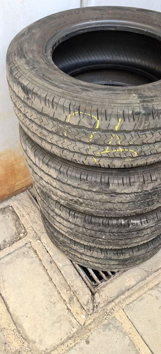 Гуми за бус 235/65/16 С