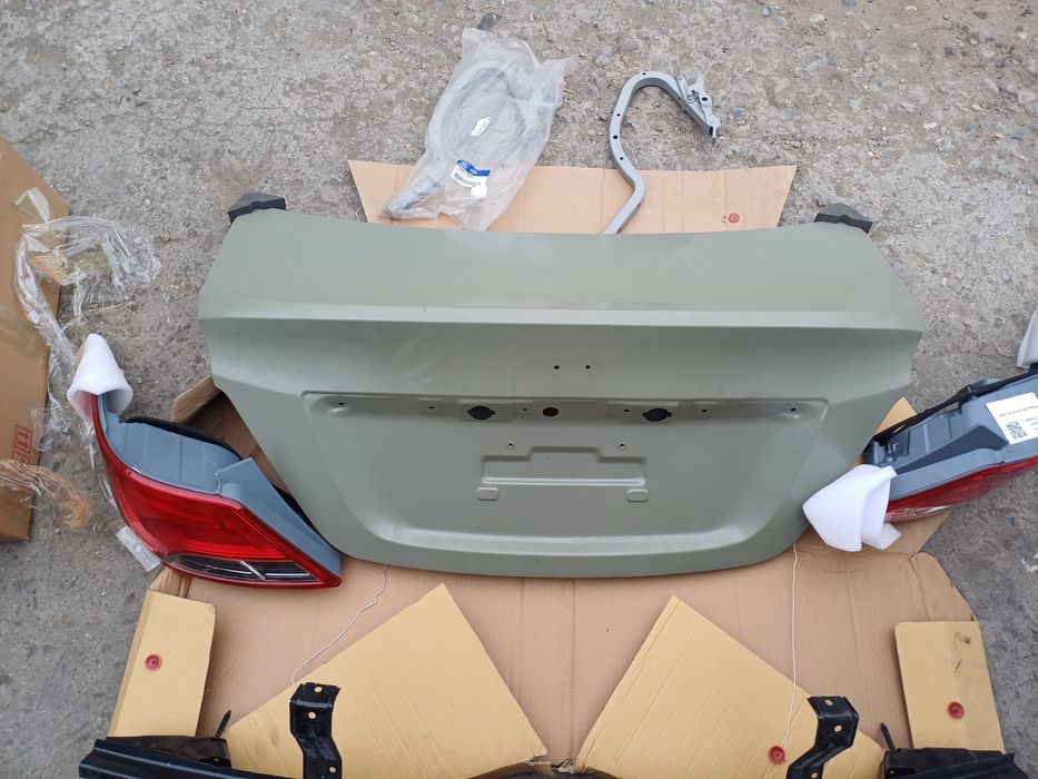 Хундай акцент.солярис.